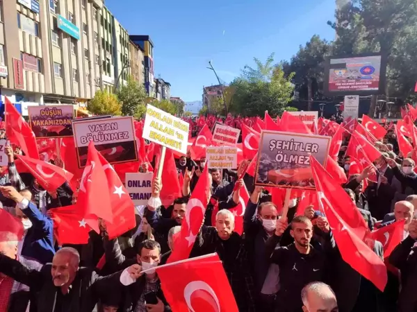 Bingöl'de şehide saygı, Lütfü Türkkan'a tepki mitingi