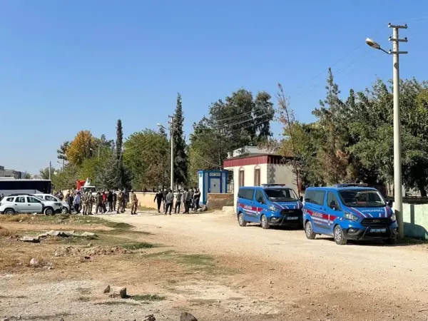 Son dakika haberleri! Dedaş'ın jandarma eşliğinde sayaç kontrolüne gitmesine vatandaştan tepki