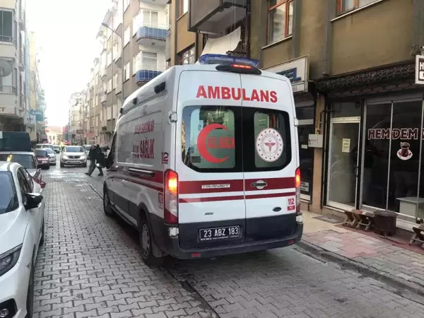 Elazığ'da bir kişi sokak ortasında pompalı tüfek ile husumetlisini yaraladı