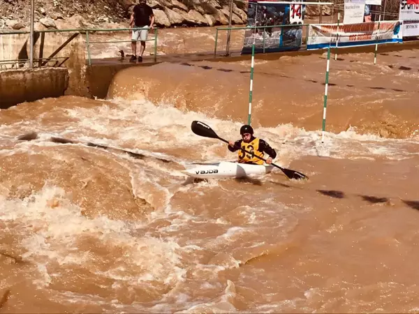 Akarsu Slalom Yusufeli Belediyesi Bahar Kupası yarışları yapıldı