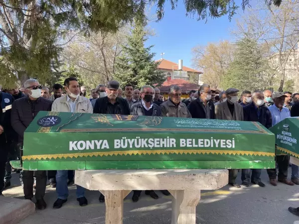 Denizli'de silahlı saldırıda hayatını kaybeden doktorun cenazesi defnedildi