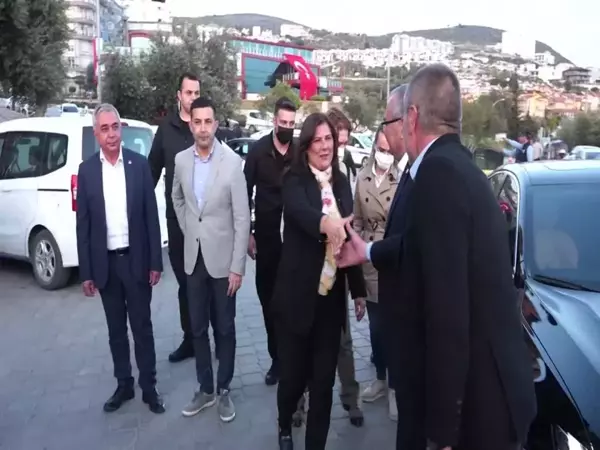 Özlem Çerçioğlu'ndan İftar Yemeğinde Başkan Ömer Günel'e Tam Destek