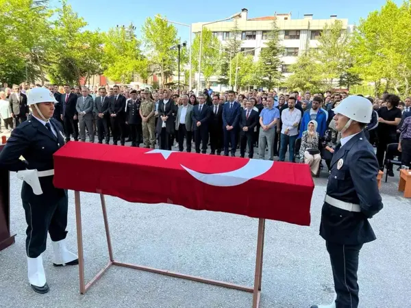 Odasında kalp krizi geçiren hakime mesai arkadaşlarından son görev