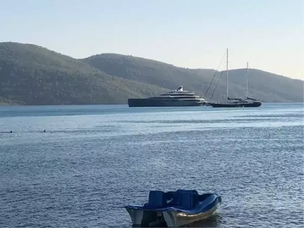 LEWİS'İN YATI, GÖKOVA KÖRFEZİ'NDE