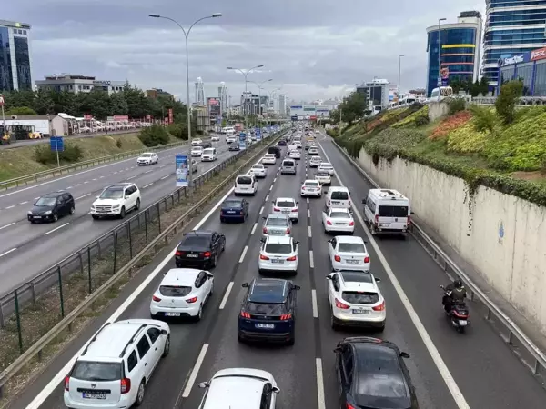 İstanbul'da yağmur trafiği: Yoğunluk yüzde 67