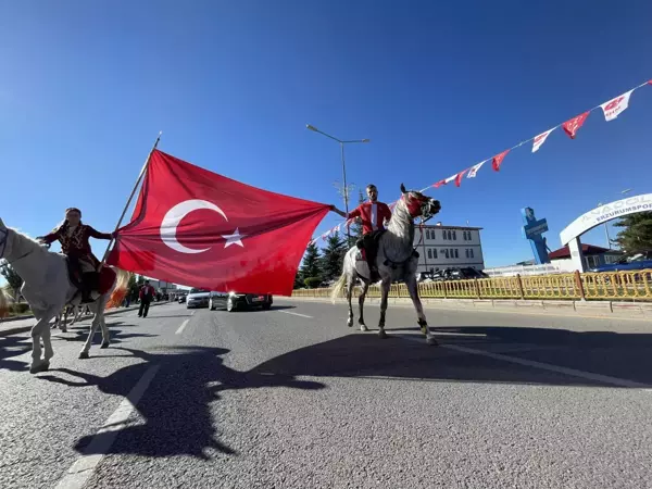 MHP Genel Başkanı Bahçeli'yi atlı ciritçiler karşıladı