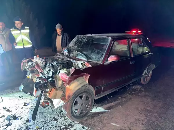 Taziyeden dönerken kazaya karıştılar: 1 ölü, 1 yaralı