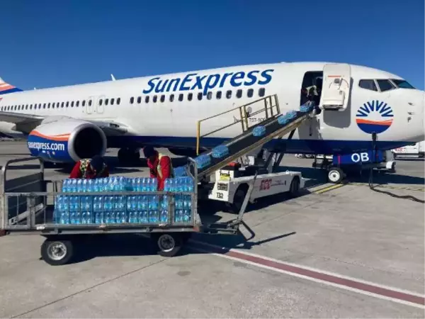 SunExpress, deprem bölgesi kalkış ve varışlı uçuşlarını ücretsiz yaptı