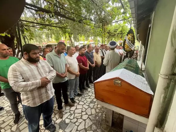 Edirne'de Nehirde Boğulan Gençlerin Cenaze Törenleri Düzenlendi