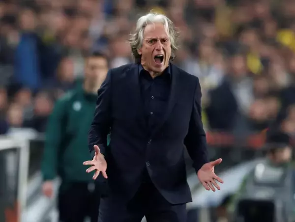 Jorge Jesus'un çalıştırdığı Al-Hilal'in tarihi galibiyet serisi son buldu