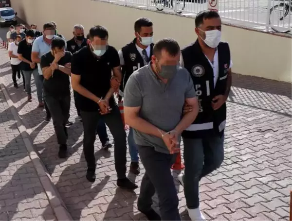 KAYSERİ'DE GÖZALTINA ALINAN 31 ŞÜPHELİ, SAĞLIK KONTROLÜNDEN GEÇİRİLDİ