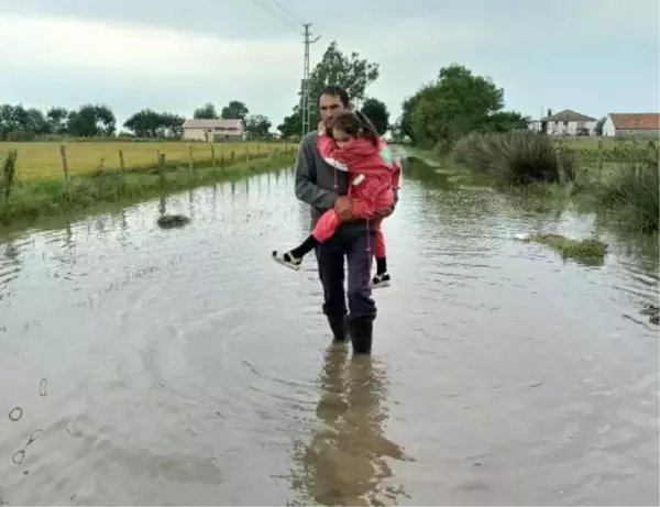 SAMSUN'DA DÜDEN KANALI TAŞTI, TARIM ARAZİLERİ VE EVLER SU ALTINDA KALDI