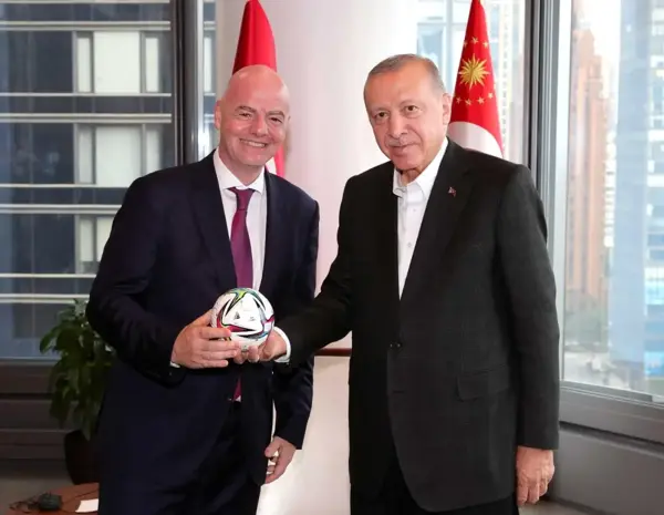 Cumhurbaşkanı Erdoğan, FIFA Başkanı Infantino'yu kabul etti