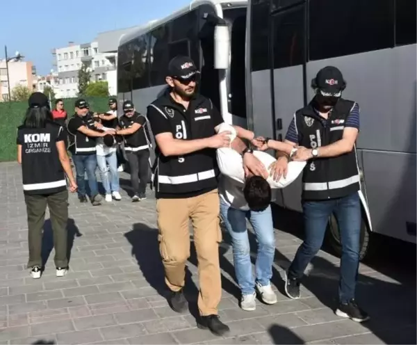 İzmir'de silahlı çatışmada 1 ölü, 5 yaralı: 20 şüpheli adliyeye sevk edildi