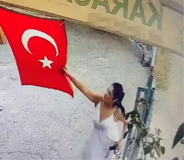 TÜRK BAYRAĞINI ÇÖPE ATAN KADIN ADLİYEYE SEVK EDİLDİ