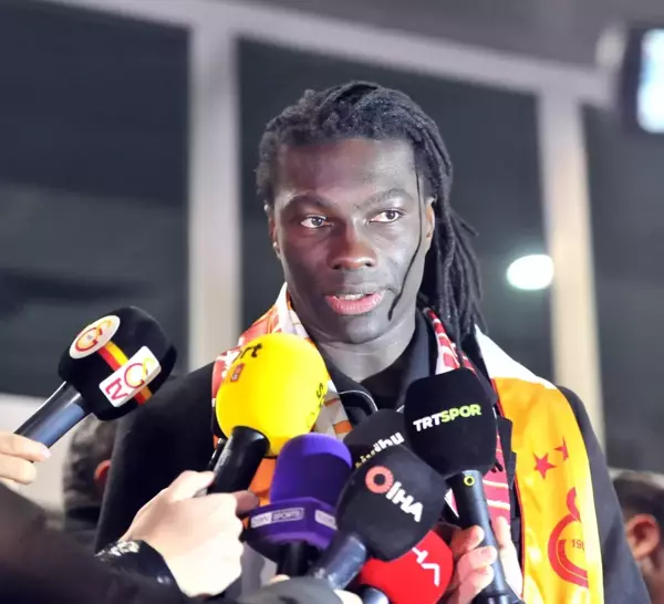 Bafetimbi Gomis İstanbul'a geldi