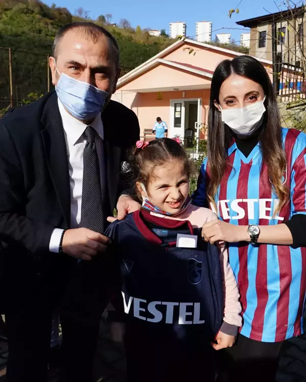 Son dakika... Trabzonspor'dan özel çocuklara anlamlı ziyaret