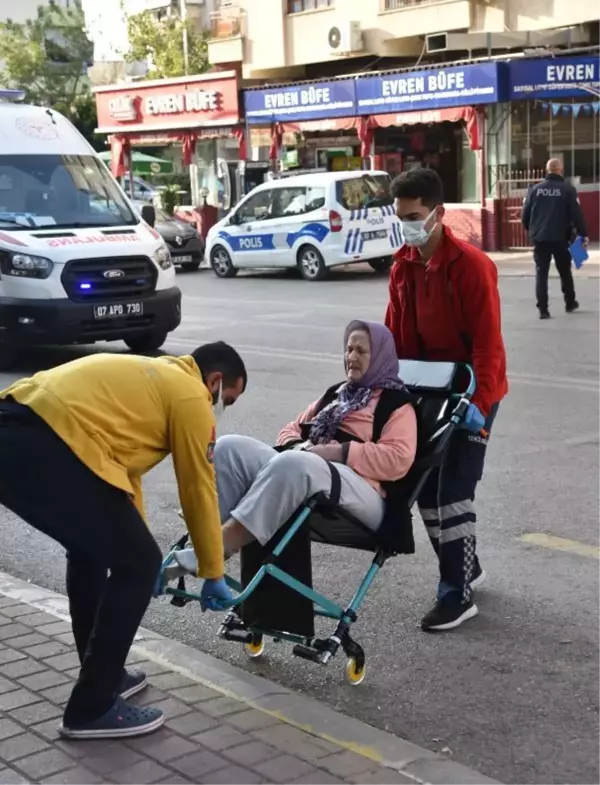 Son dakika haberi... Bacağı kırılınca 7'nci kattaki evinde mahsur kalan kadına kurtarma operasyonu