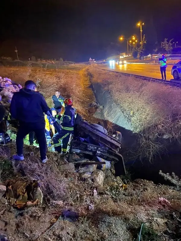 Denizli'de şarampole uçan araçta hayatını kaybeden 4 kişi Burdur'da defnedilecek