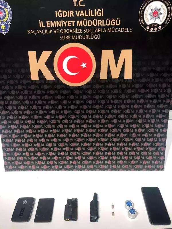 Iğdır'da kulaklık ve kameralı sistem kurarak sınava giren şahıslar tutuklandı