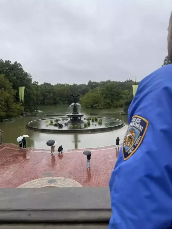 New York'ta Şiddetli Yağışlar Sonucu Central Park Sular Altında Kaldı