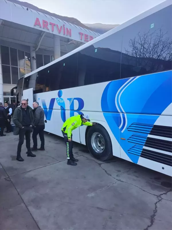 Edirne'de Ticari Araçlara Kış Lastiği Denetimi