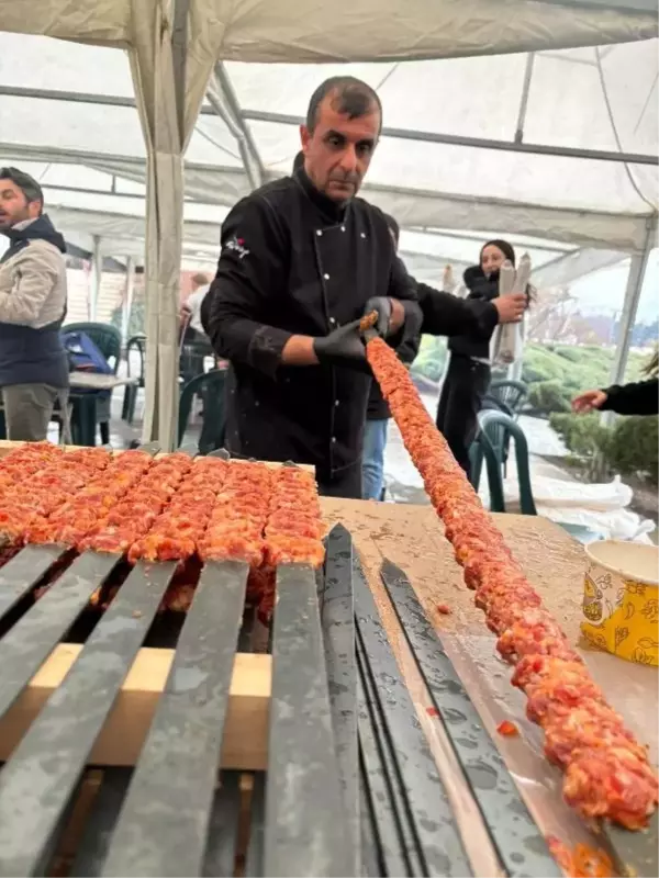 Adana Gastronomi ve Kültür Günleri'nde Yapılan Kebap Yarışmasını Barış Yalınkılınç Kazandı