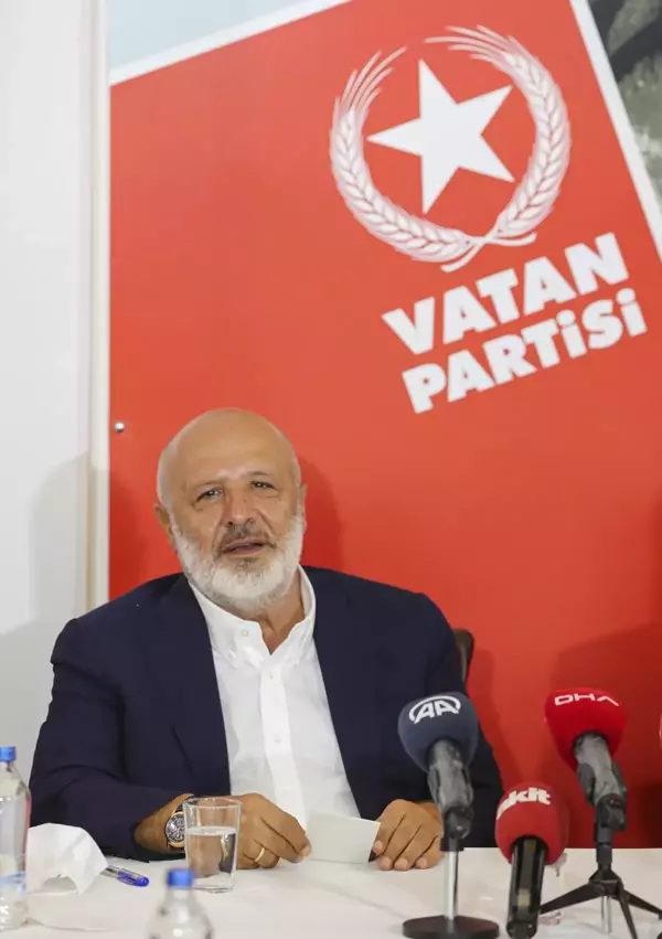 İş insanı Ethem Sancak, Vatan Partisi'ne katıldı