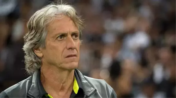 Portekizli teknik direktör Jorge Jesus, Fenerbahçe'nin 8 milyon euroluk teklifini reddetti