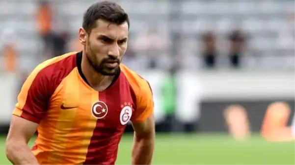 Göztepe, Galatasaray'dan milli futbolcu Şener Özbayraklı ile ilgileniyor