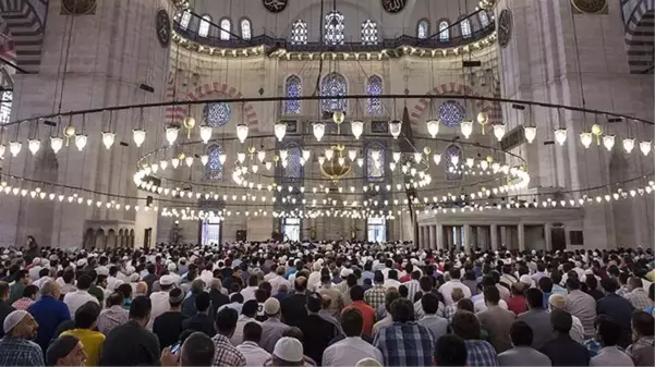 Diyanet'ten bayram namazı açıklaması: Koronavirüs sebebiyle camilerde bayram namazı kılınmayacak