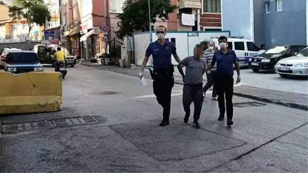 Tramvaya maskesiz binen yolcu, kendisini uyaran güvenlik görevlisini darp etti! Saçını tutup boğazına sarıldı