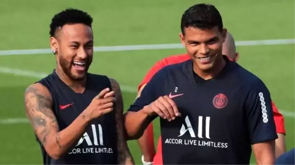 Brezilyalı futbolcu Thiago Silva, Paris Saint Germain'den ayrılıyor