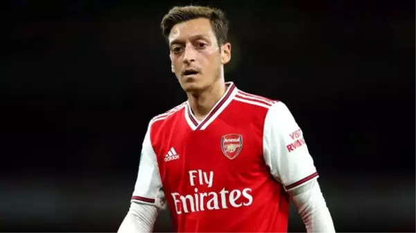 Arsenal'li Mesut Özil, Manchester City maç kadrosuna alınmadı