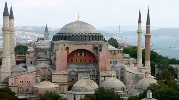 İran'dan Ayasofya'nın ibadete açılması hakkında ilk yorum: Mutluluk duyduk