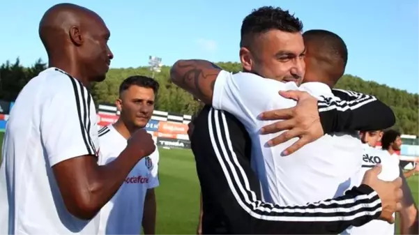 Kiralık sözleşmesi sona eren Kevin Prince Boateng, Beşiktaş'a veda etti