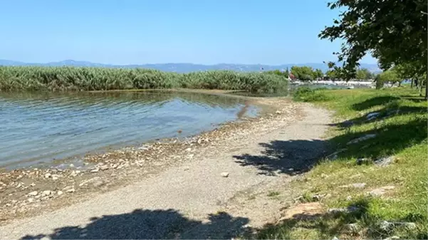 İznik Gölü neredeyse 20 metre çekildi! Vatandaşlar tedirgin