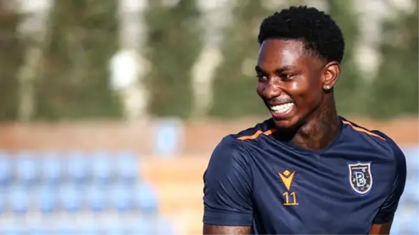 Medipol Başakşehir'den ayrılan Eljero Elia, Utrecht'e transfer oldu