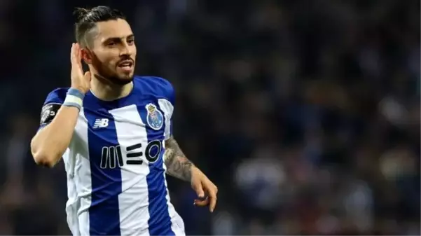 Eski Galatasaraylı futbolcu Alex Telles: Porto'da kalacağım