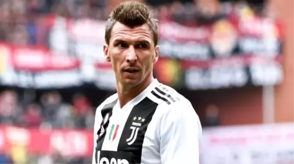 Emre Belözoğlu'nun görüştüğü Mandzukic, Fenerbahçe'nin teklifine ikna oldu