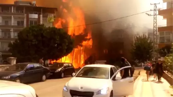 Hatay'daki yangınla ilgili görgü tanığından tüyler ürperten sözler: İki genç 'Gel gel, burada şenlik var' dedi