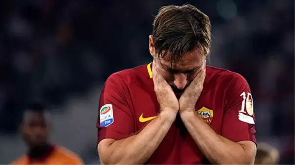 Roma'nın eski kaptanı Totti'nin babası, koronavirüse yenik düştü