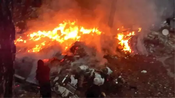 Yaşlı çift yaşadıkları kulübede çıkan yangında hayatlarını kaybetti