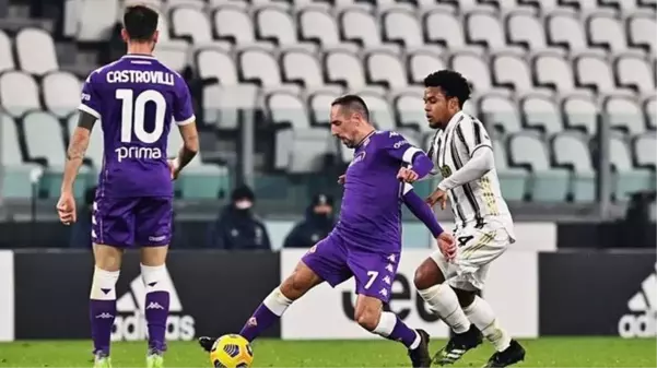 Fiorentina'ya evinde 3-0 mağlup olan Juventus, bu sezon ligde ilk defa yenildi