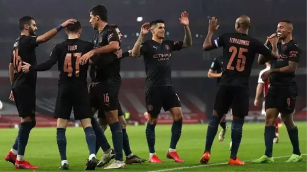 Manchester City, deplasmanda Arsenal'i 4-1 yenerek turladı