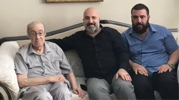 'Hayattaki en yaşlı şehzade' olarak bilinen Osmanlı Hanedan Reisi Dündar Osmanoğlu yaşamını yitirdi