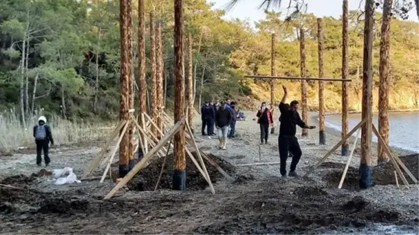 Çevrecilerin dikkati, dünyaca ünlü koyda yapılan kaçak inşaatı ortaya çıkardı