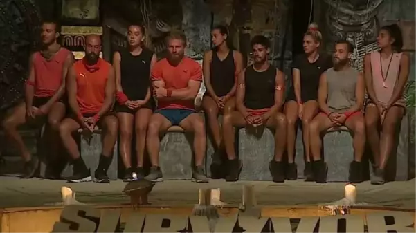 Survivor 2021'de ünlüler takımına eleme şoku! Yarışmaya veda eden ünlü oyuncu gözyaşlarına boğuldu