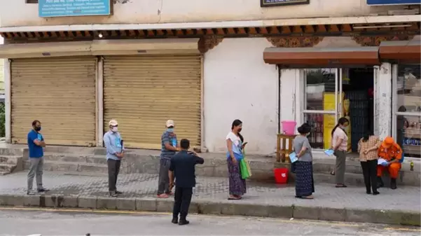 Dünya bu ülkeyi konuşuyor! Butan neredeyse 16 günde sürü bağışıklığını yakaladı