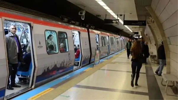 İstanbul'da metro sefer saatlerine kademeli normalleşme ayarı